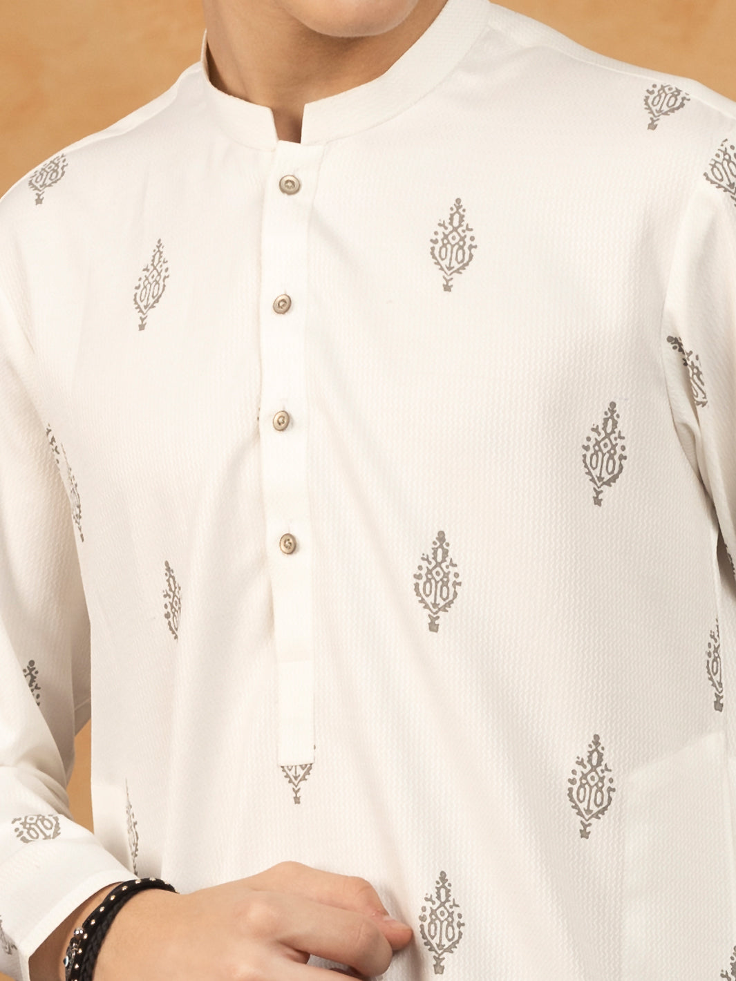 White Blended Kurta - ALT-K-047A - Almirah Online