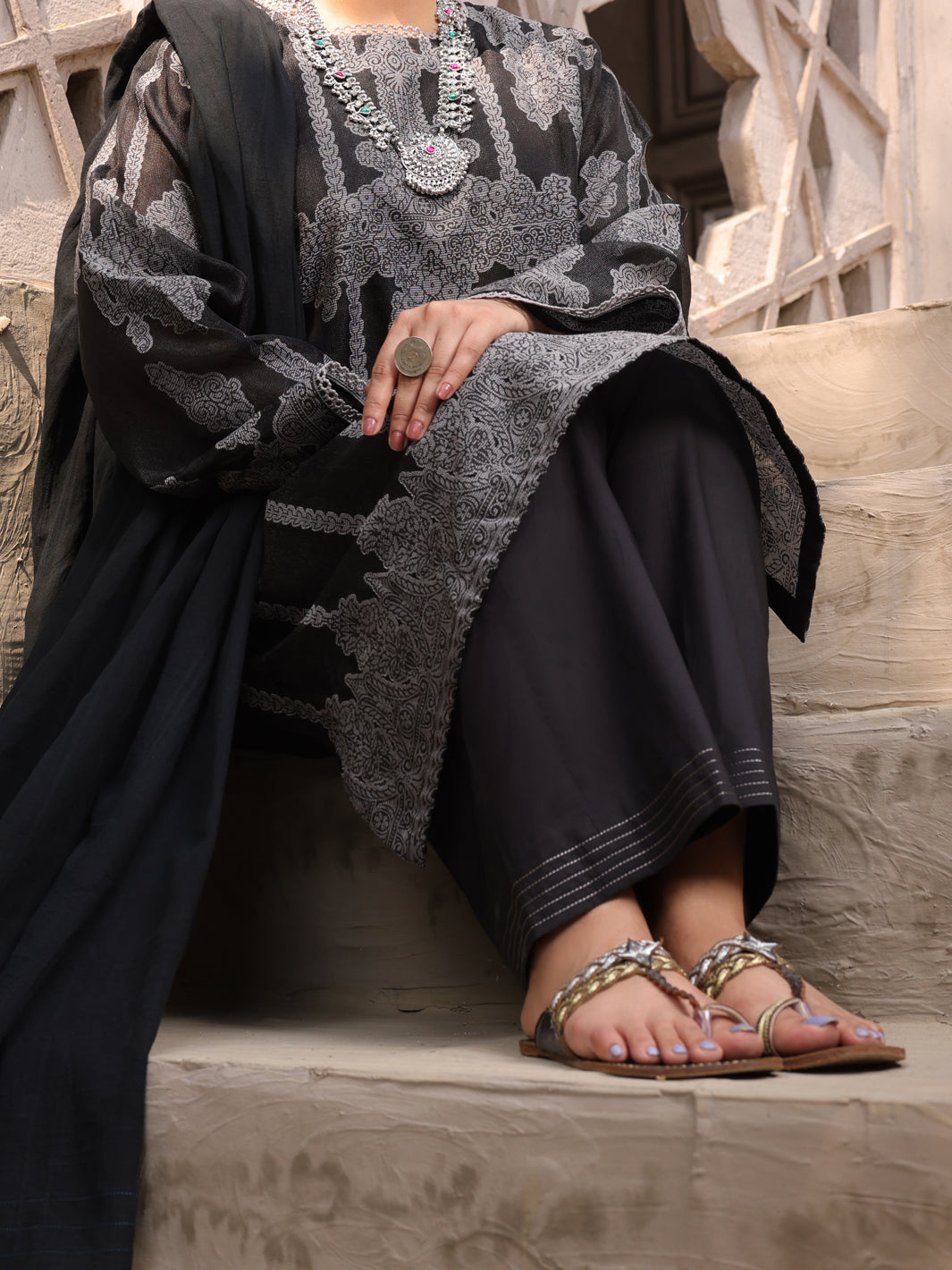 Black Khaddi 3Pc Stitched - ALP-3PS-1630