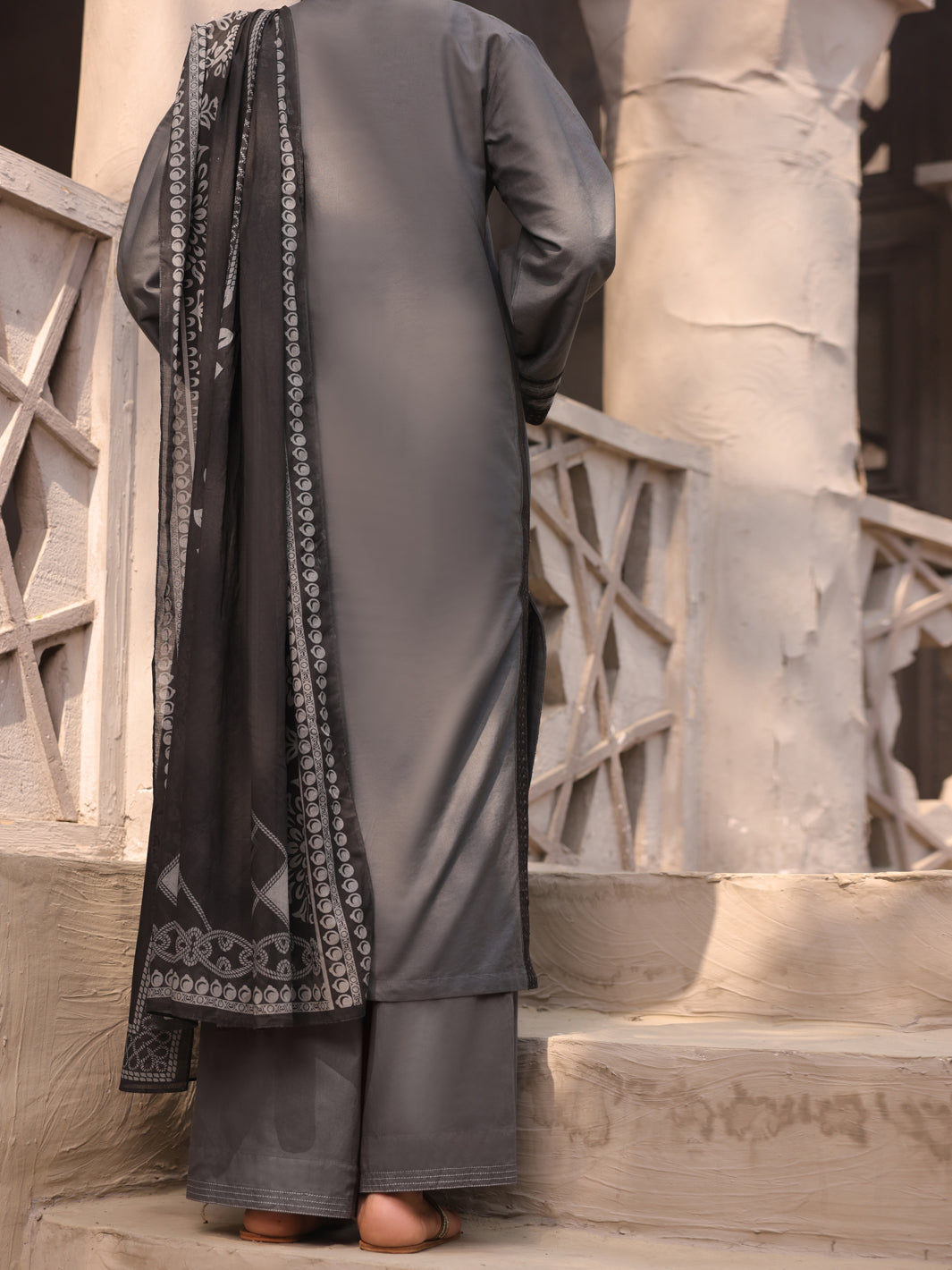 Dark Grey Cambric 3Pc Unstitched - ALP-3PS-1632