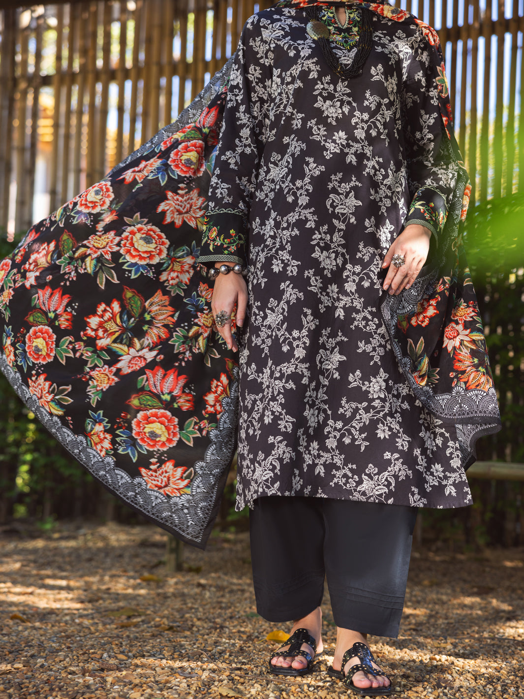 Black Lawn 3Pc Stitched - ALP-3PS-1719