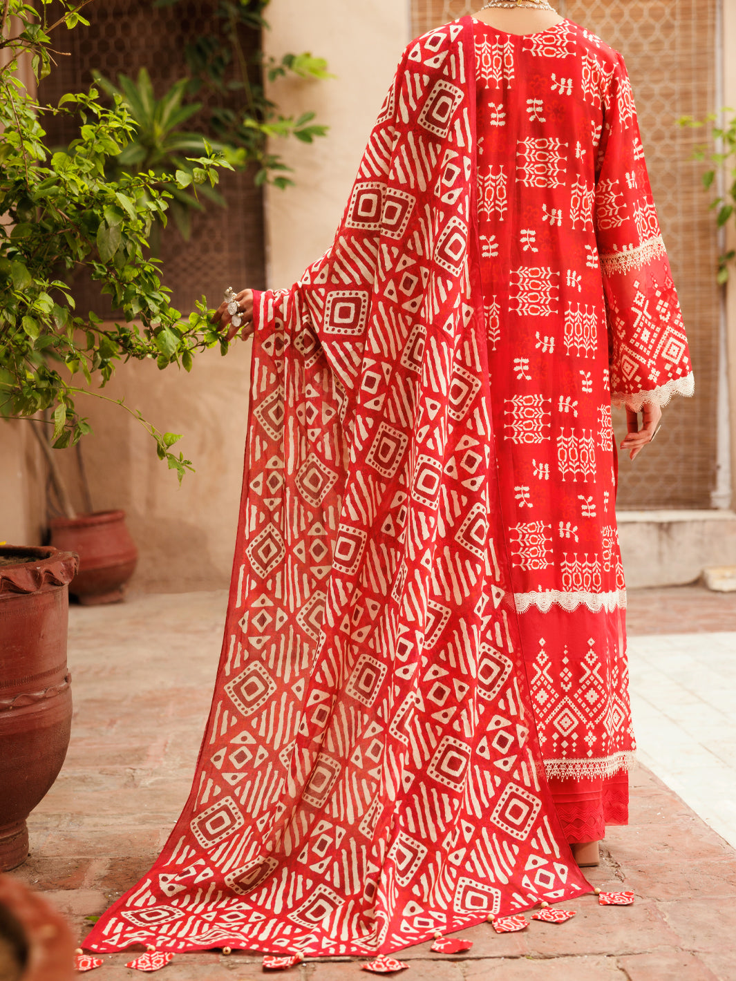 Red Lawn 3Pc Unstitched - ALP-3PS-2280