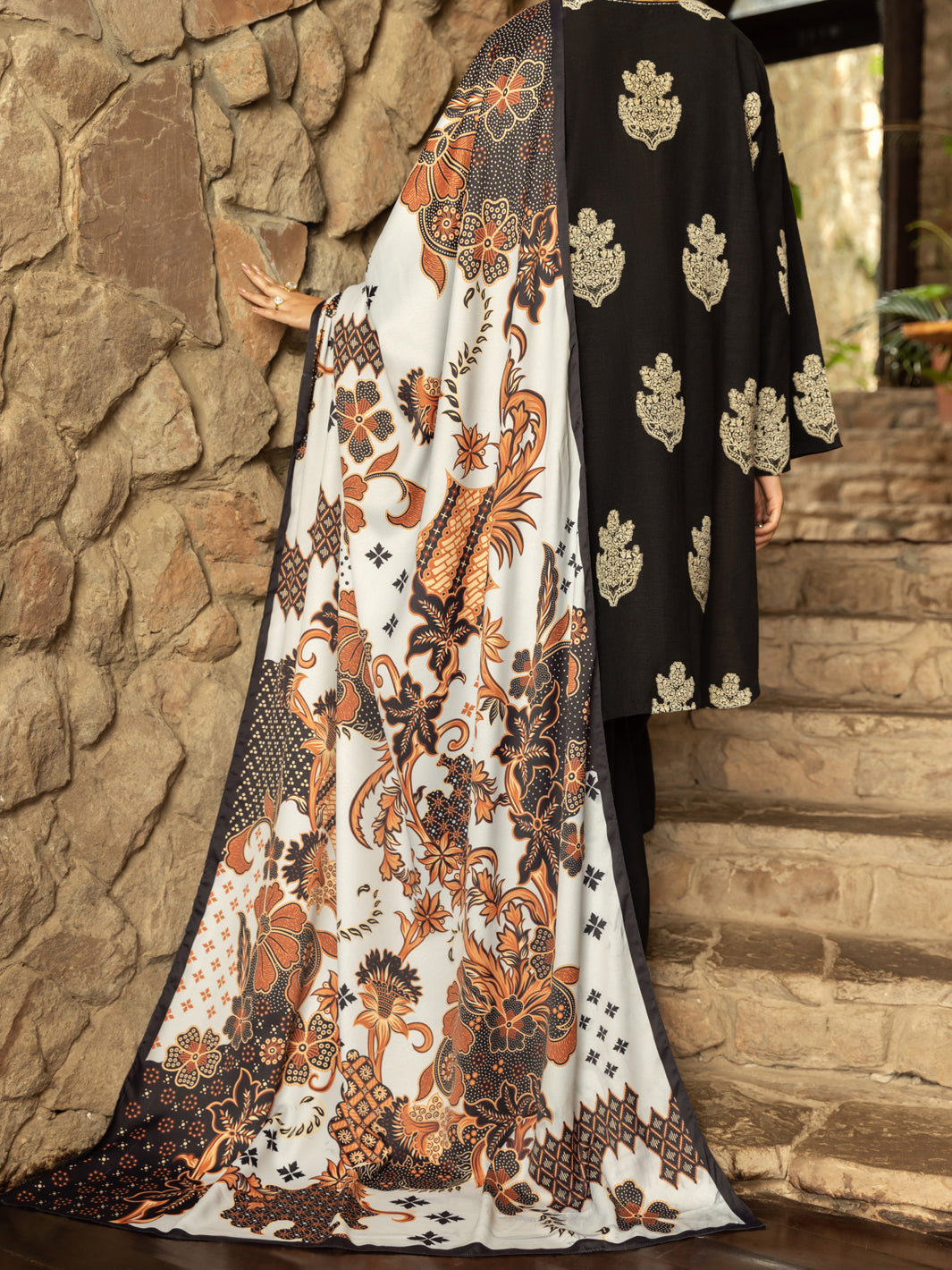 Black Yarn-Dyed 3Pc Stitched - AWP-3PS-540