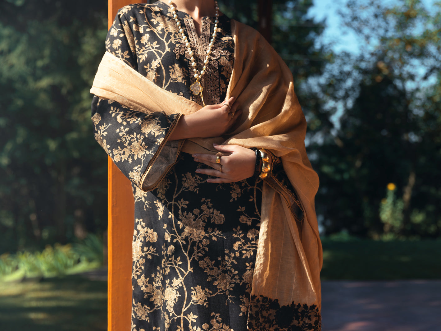 Black Khaddar 3Pc Stitched - AWP-3PS-579