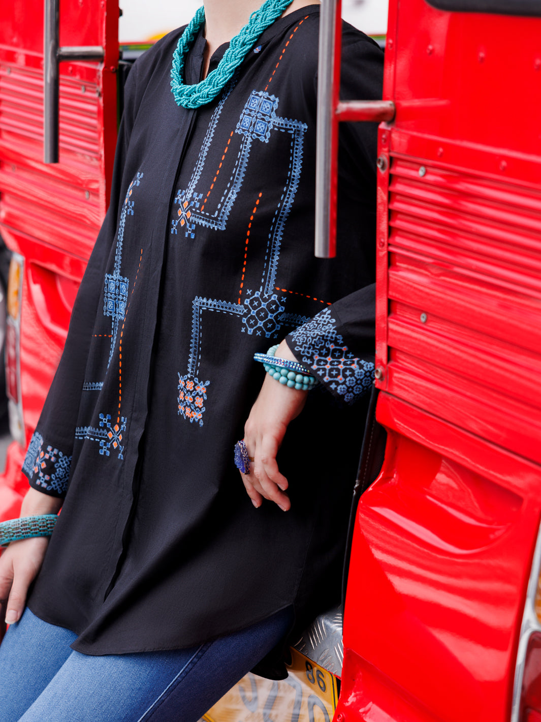 Black Dobby Cotton Tunic - AL-LK-958 - Almirah Online