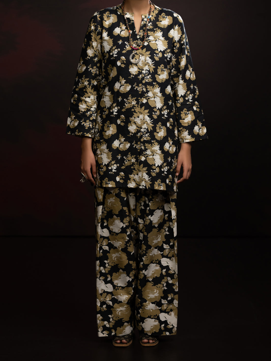 Black Slub Khaddar 2Pc Stitched - AL-2PS-LKS-1095