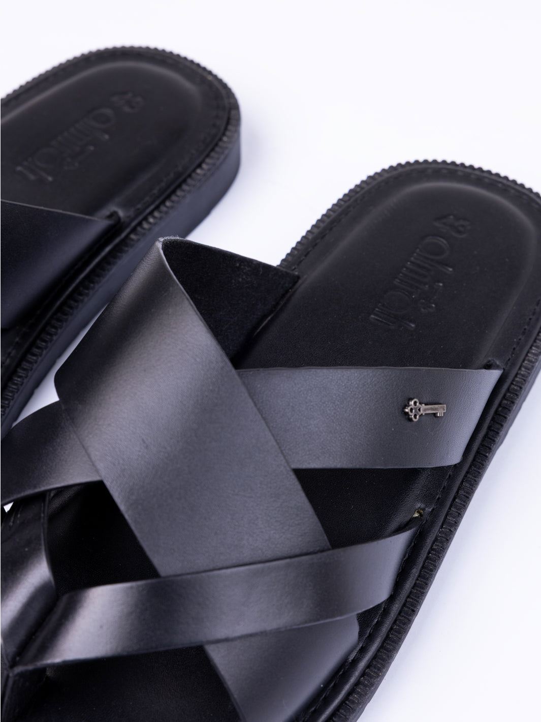 Black Slippers - AL-MFW-SNDL-003