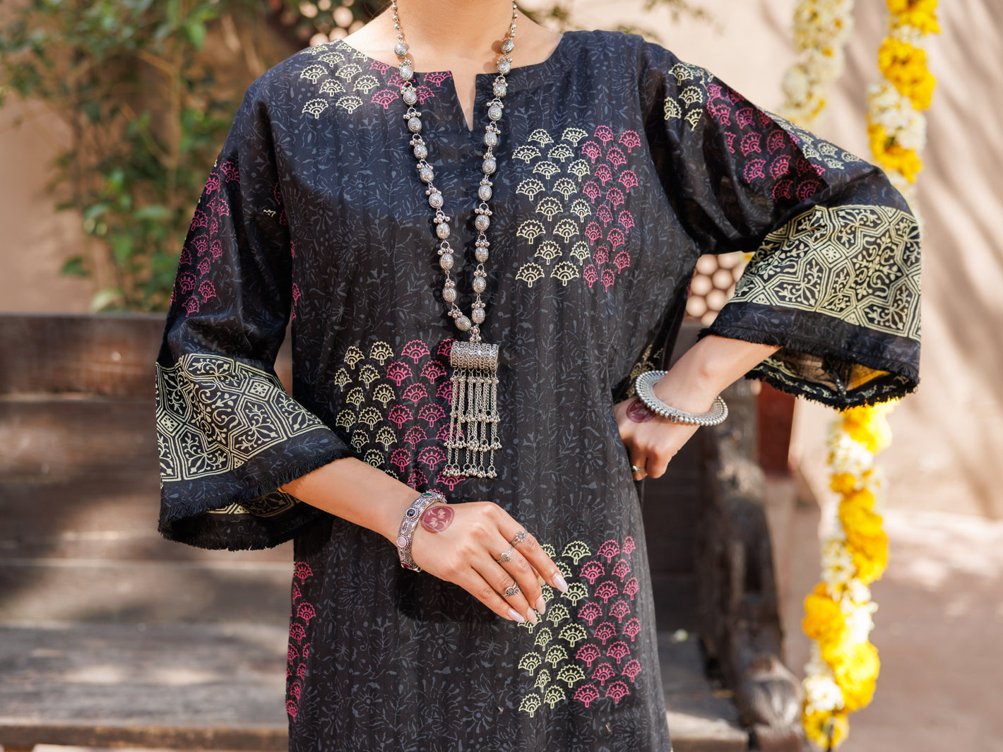 Black Dobby Kurti - AL-LK-1059