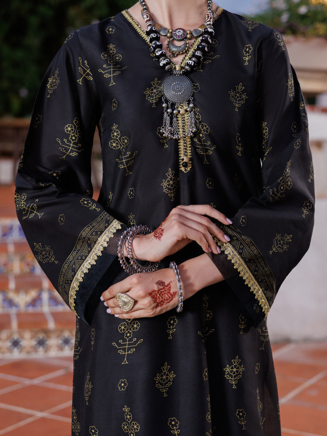 Black Lawn Tunic - AL-LK-1033