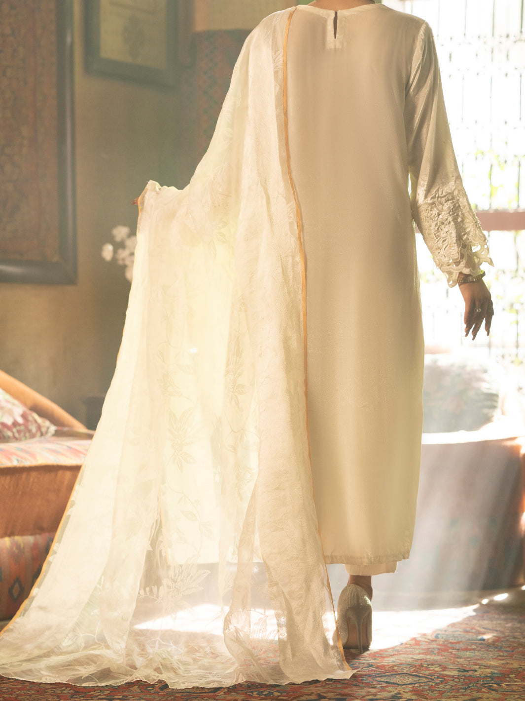 White Velvet 3Pc Formal Unstitched - AL-3PS-LS-UN-445