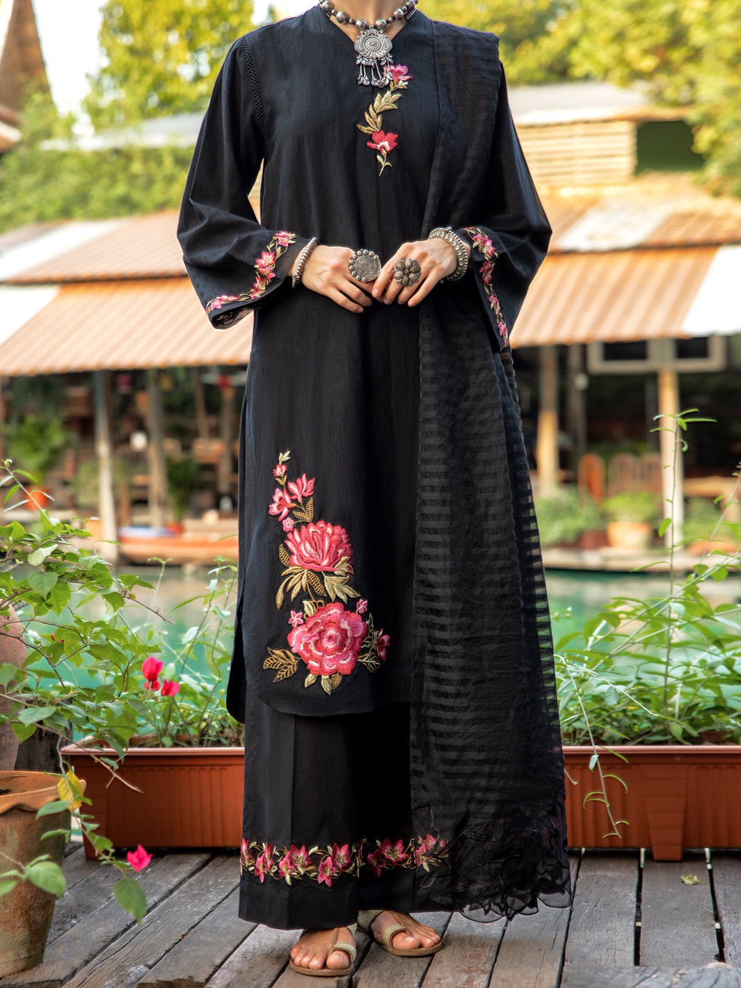 Black Dobby Tunic - ALP-LK-1828 - Almirah Online