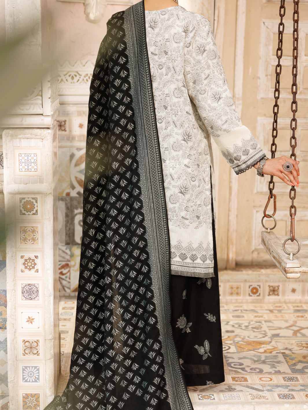 Black & White Jacquard 3Pc Stitched - ALP-3PS-2177