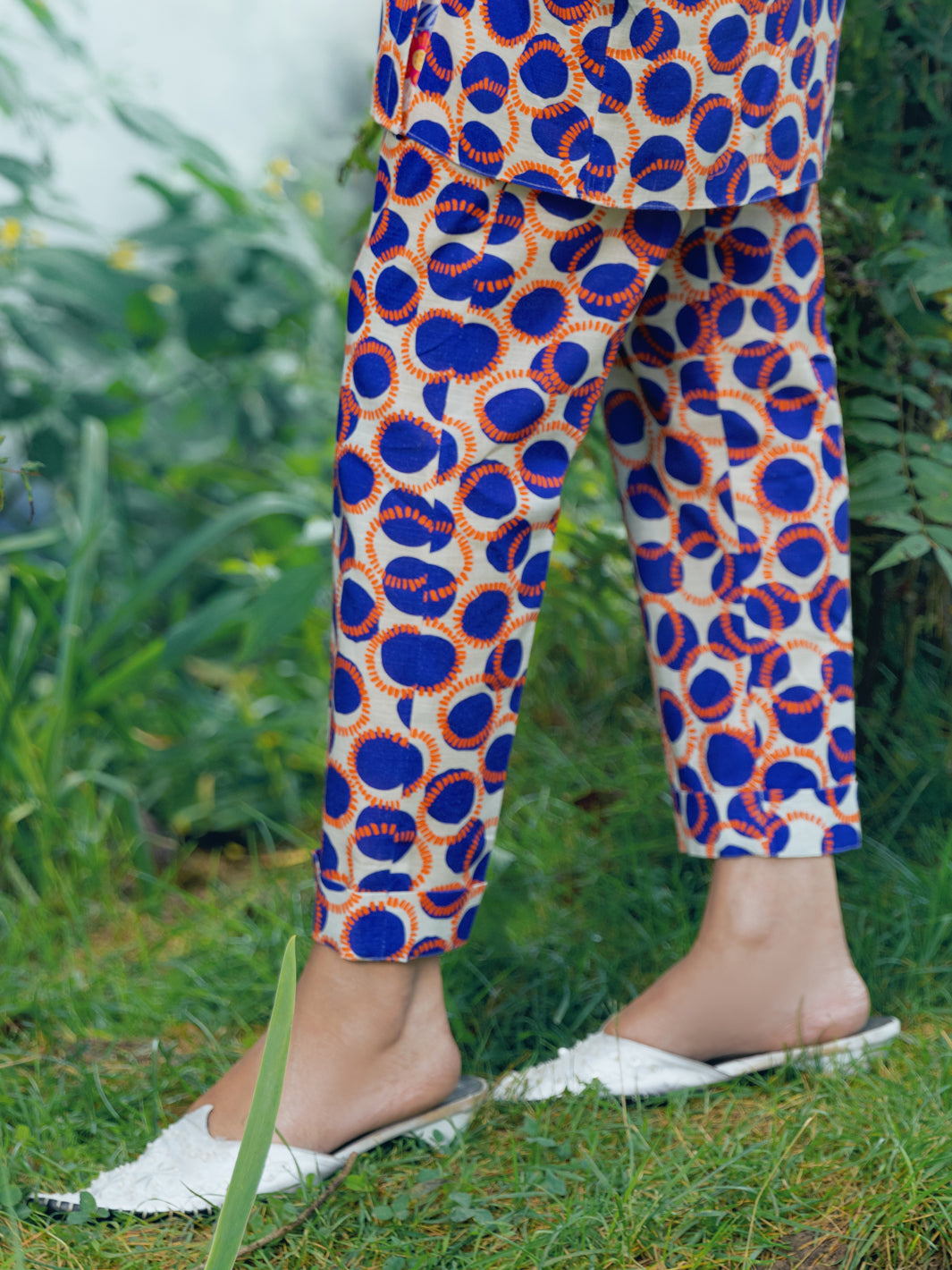 Blue Khaddar 2 Piece Stitched - AWP-2PS-LKS-606B