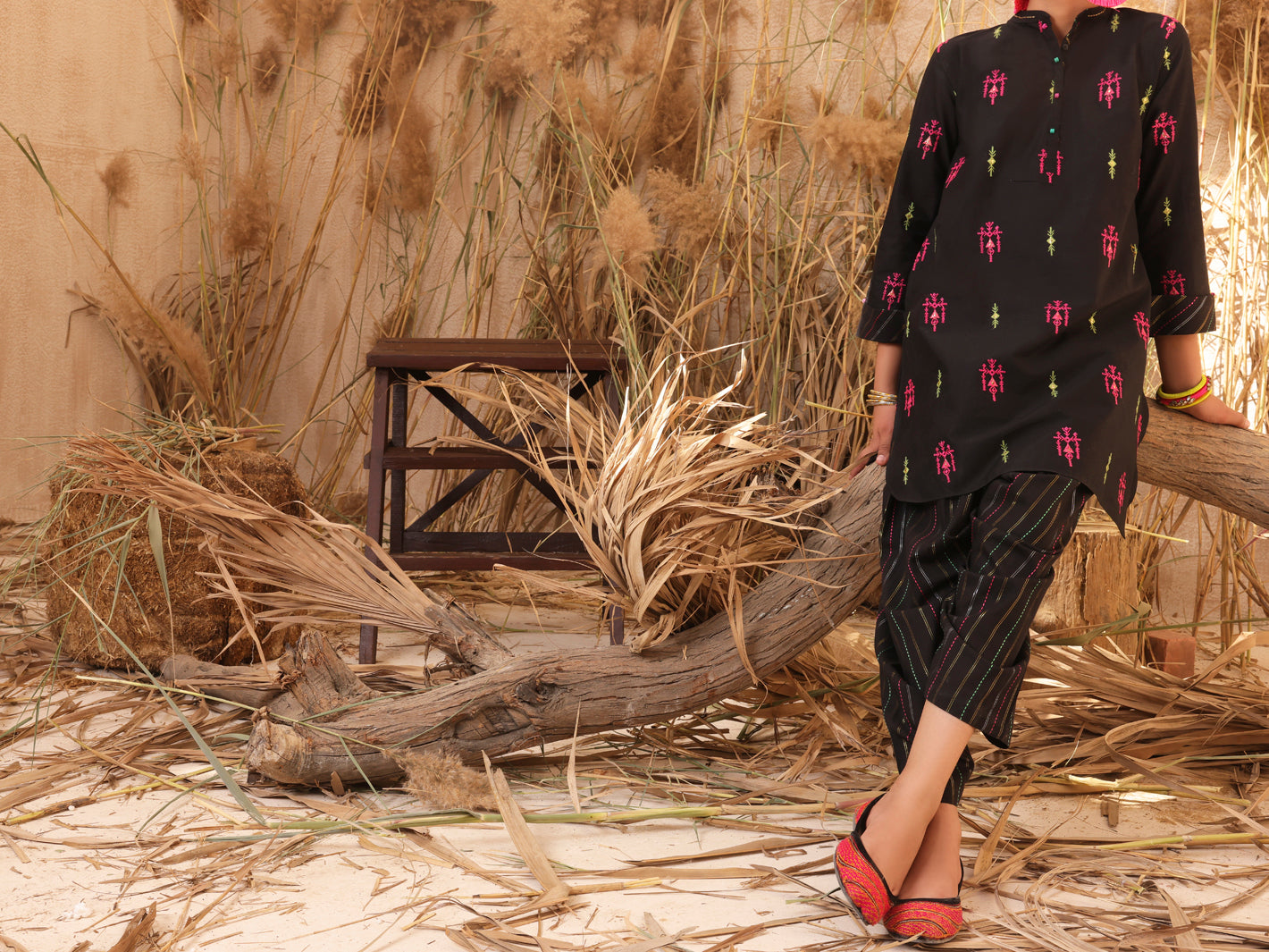 Black Lawn 2 Piece Stitched - ALT-2PS-LKS-1031