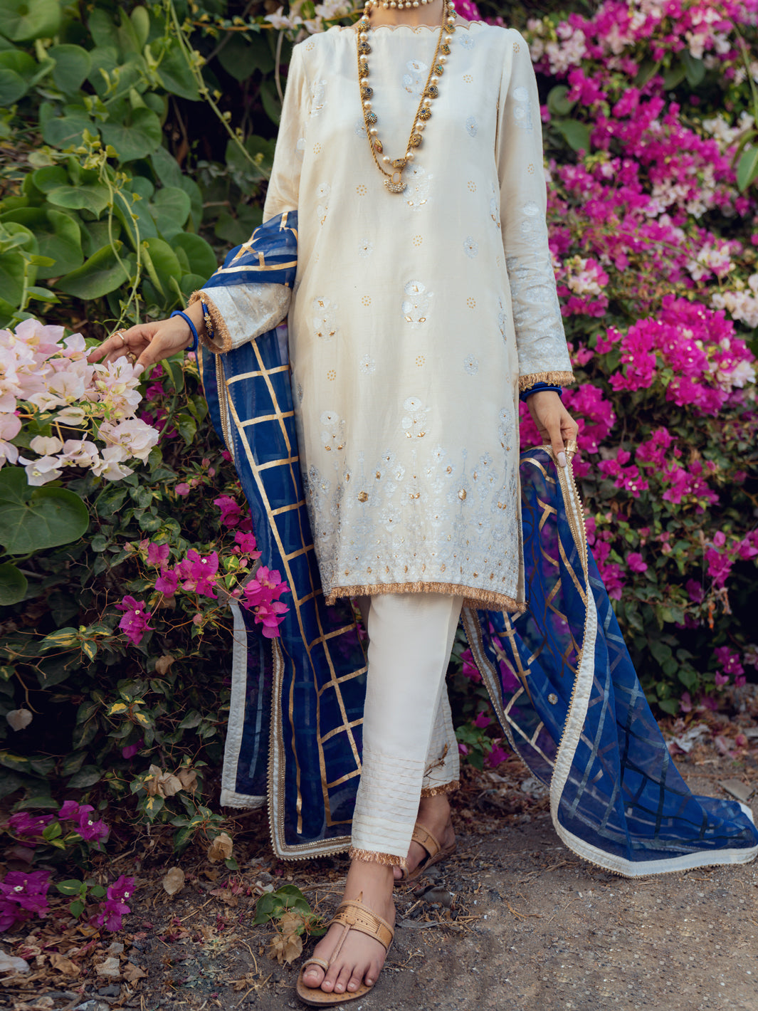 Off White Silk 3Pc Stitched - ALP-3PS-1193