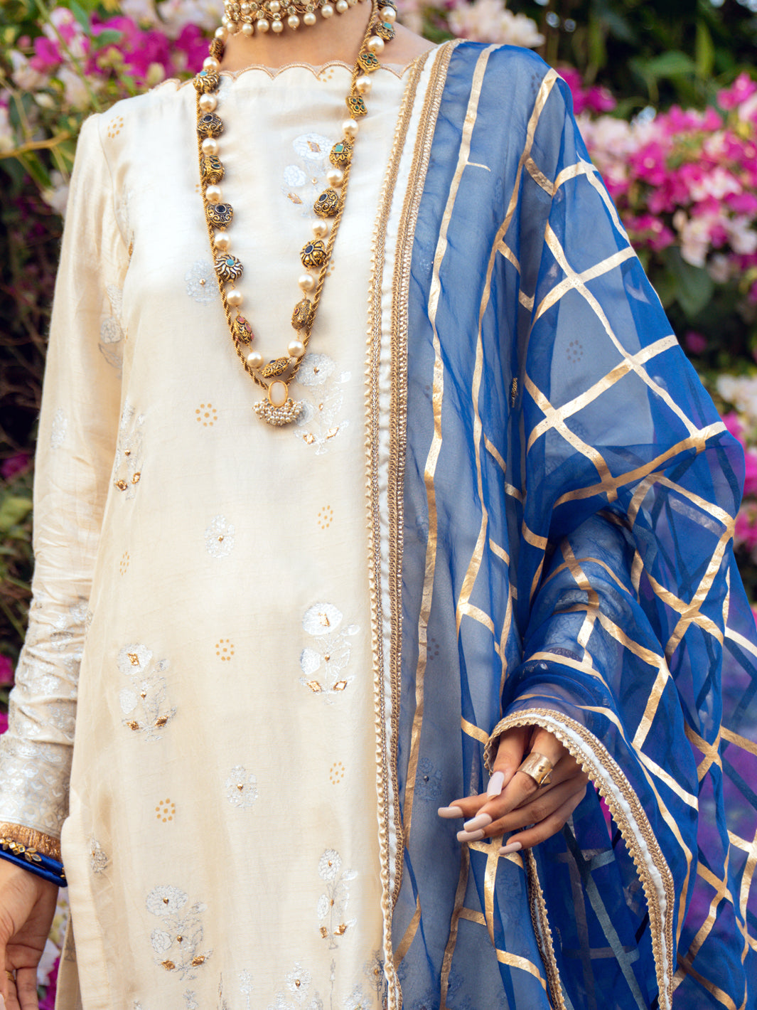 Off White Silk 3Pc Stitched - ALP-3PS-1193