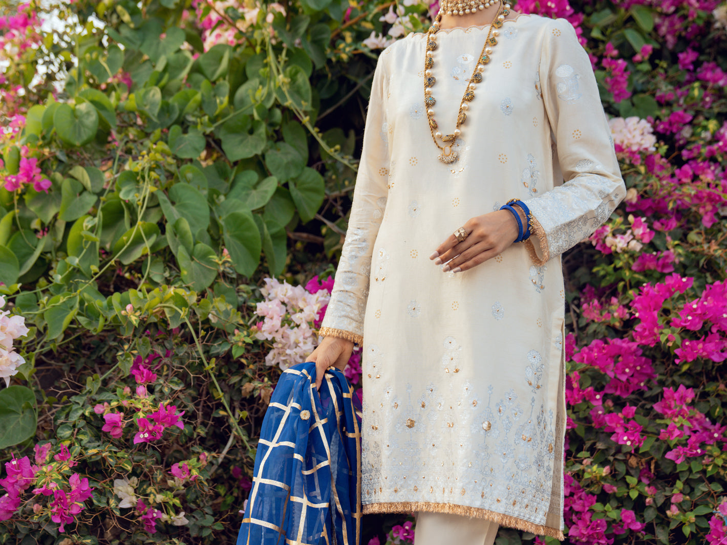 Off White Silk 3Pc Stitched - ALP-3PS-1193