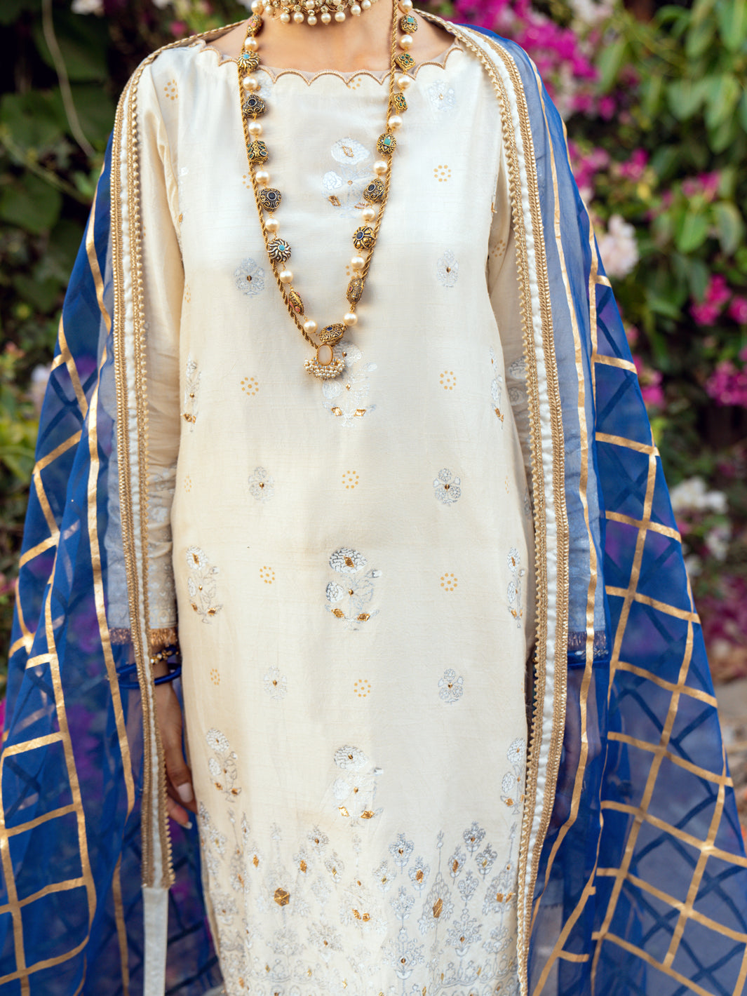Off White Silk 3Pc Stitched - ALP-3PS-1193