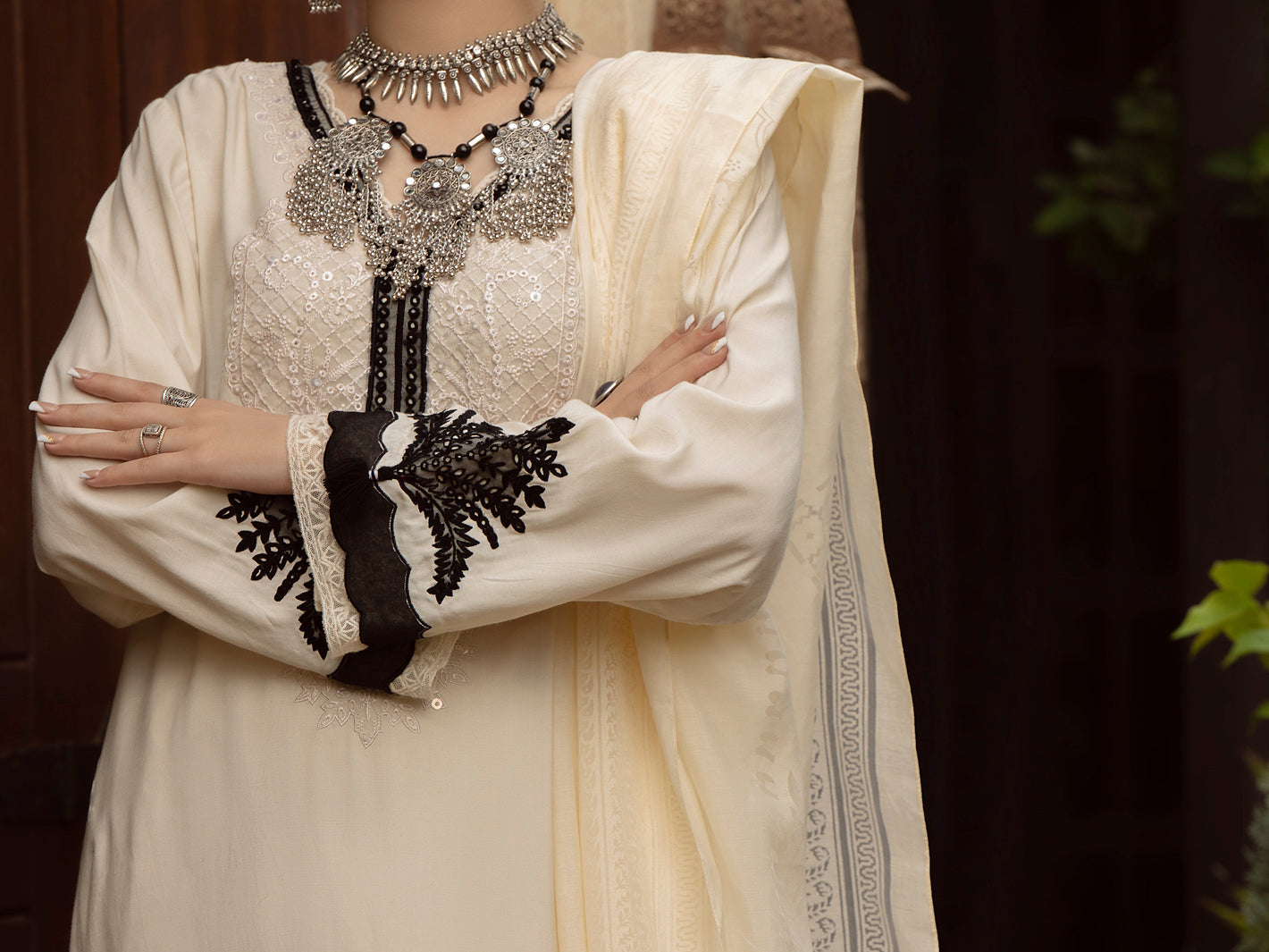 Off White Viscose 3Pc Stitched - ALP-3PS-1402