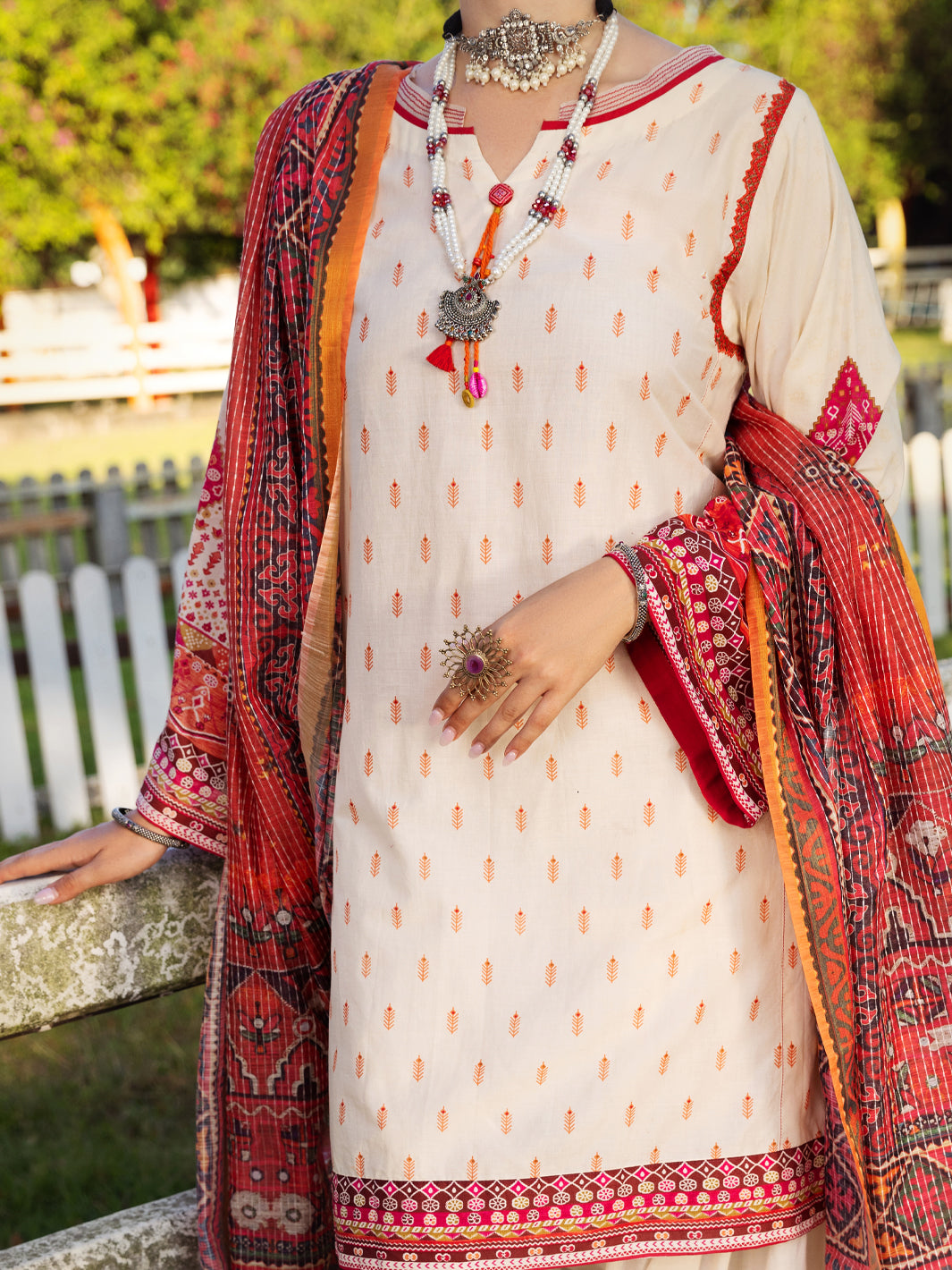 Cream Lawn 3 Piece Stitched - ALP-3PS-1510