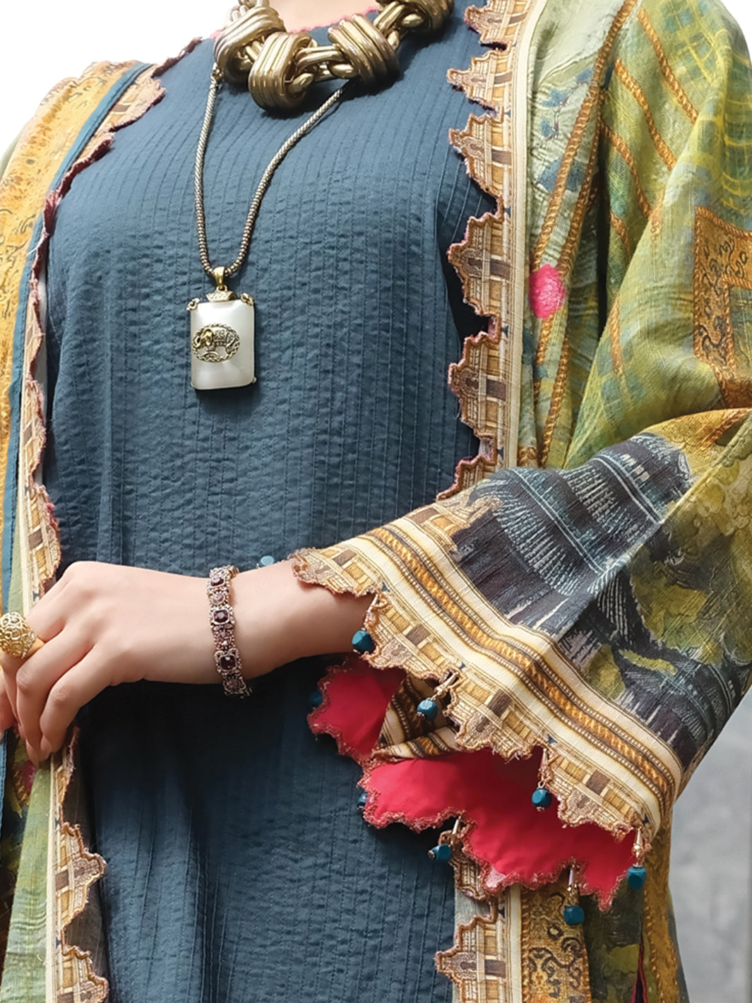 Green Khaddar + Linen 3 Piece Stitched - AWP-208