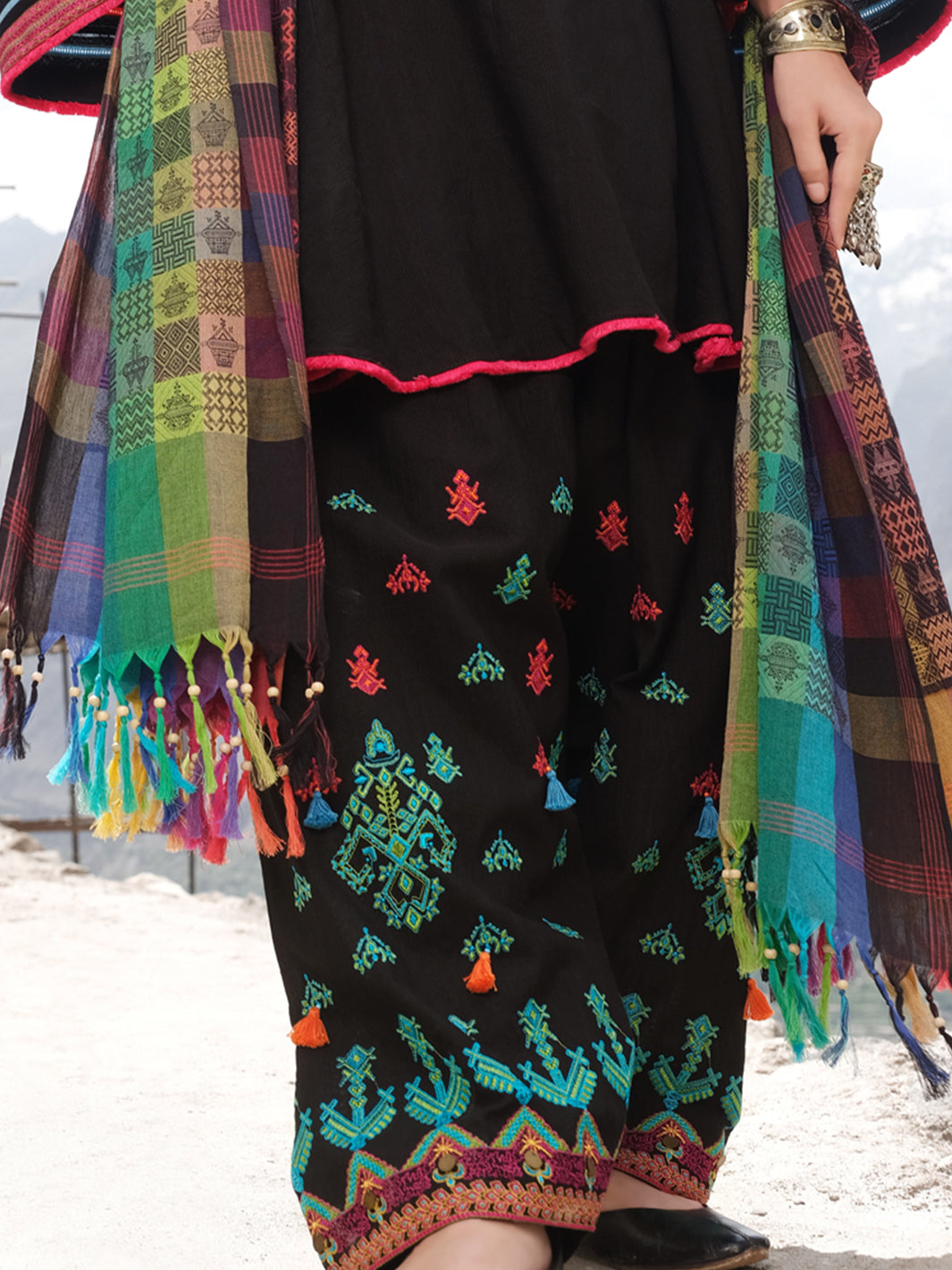 Black Khaddi 3Pc Stitched - AWP-215