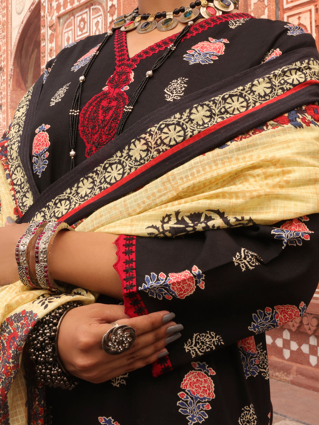 Black Cambric Unstitched 3 Piece - AWP-3PS-400