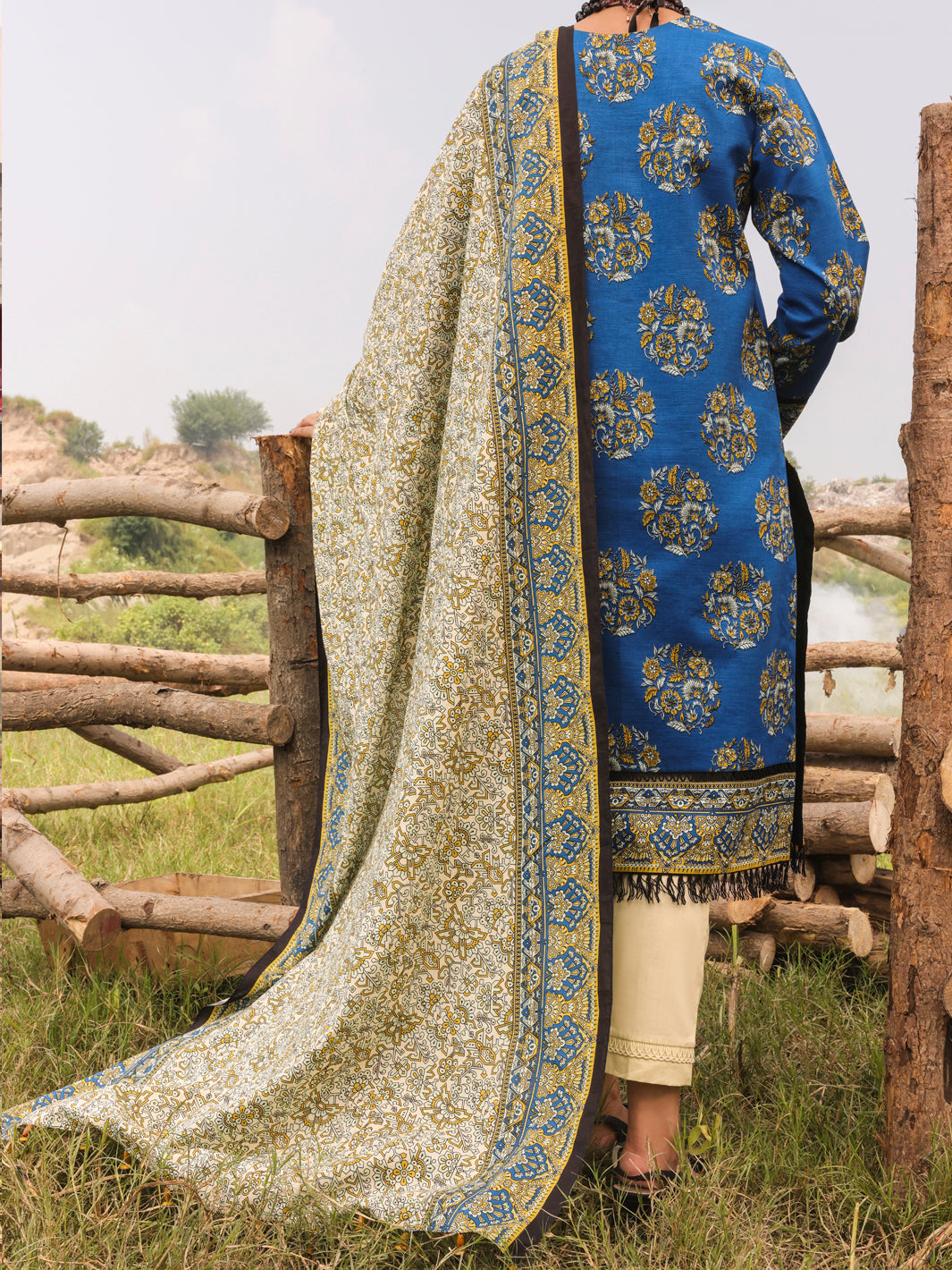 Blue Khaddar Unstitched 3 Piece - AWP-3PS-514