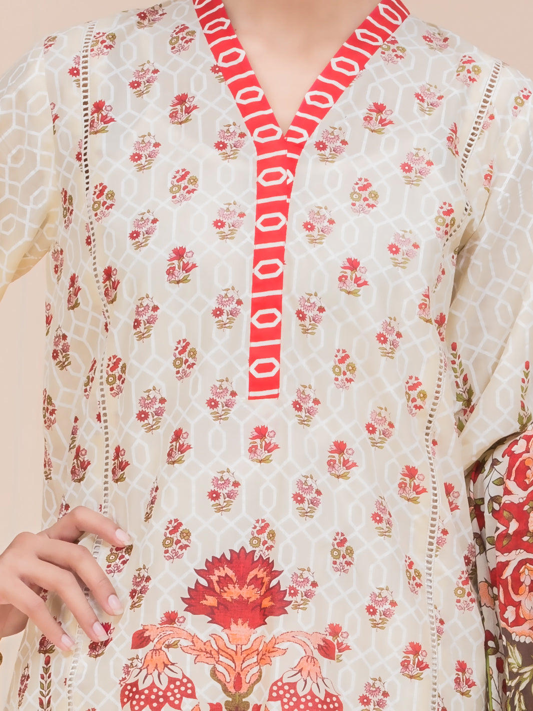 Off White Lawn 3Pc Stitched - ALP-3PS-776