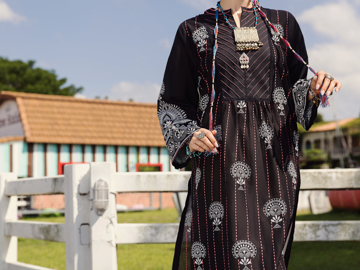 Black Lawn Tunic - AL-LK-868