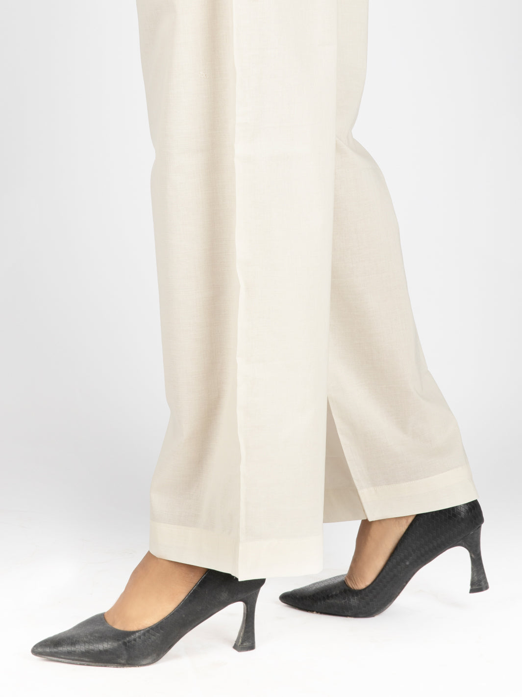 Ecru White Women Trouser - AL-T-545C
