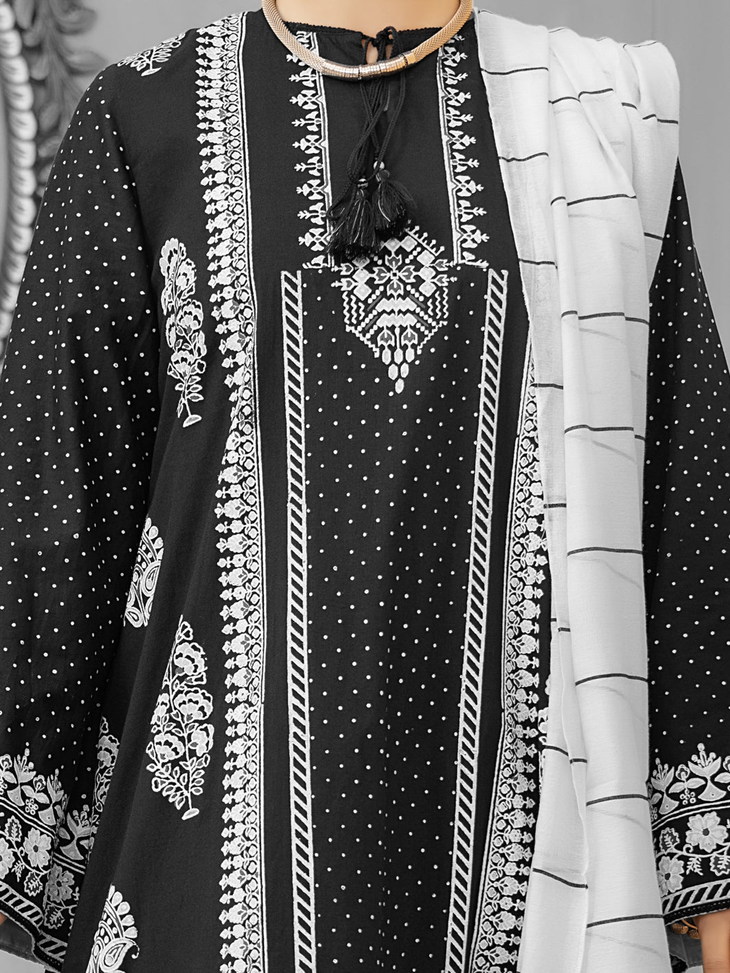 Black Lawn 2 Piece Stitched - ALP-1032