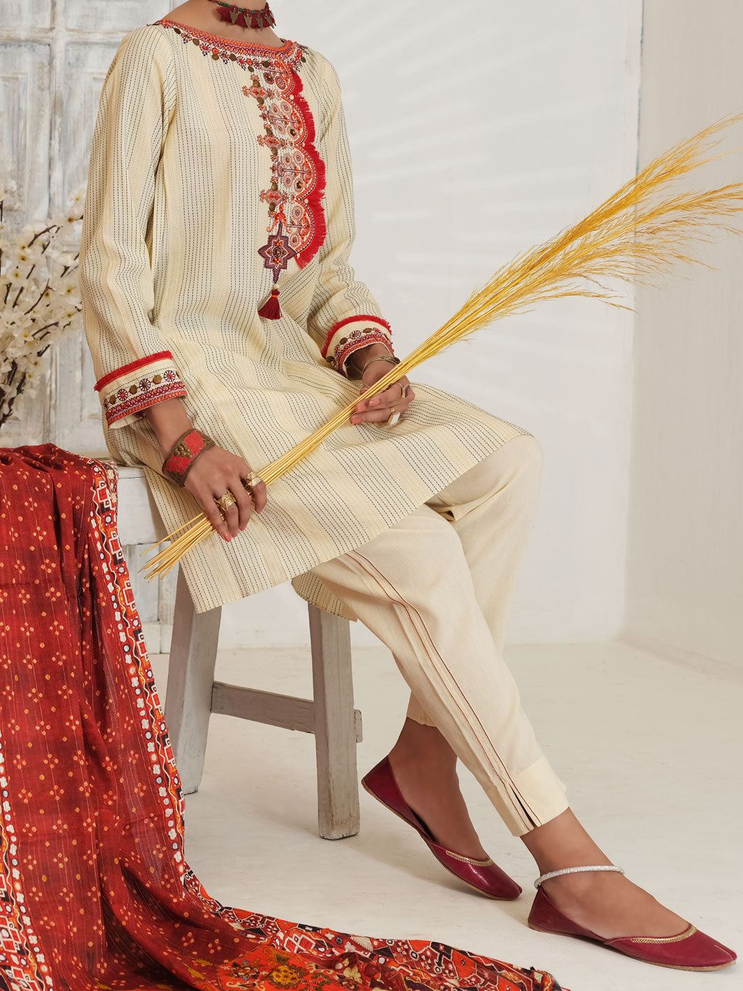 Off White Yarn Dyed Jacquard 3 Piece Stitched - ALP-3PS-1053/S