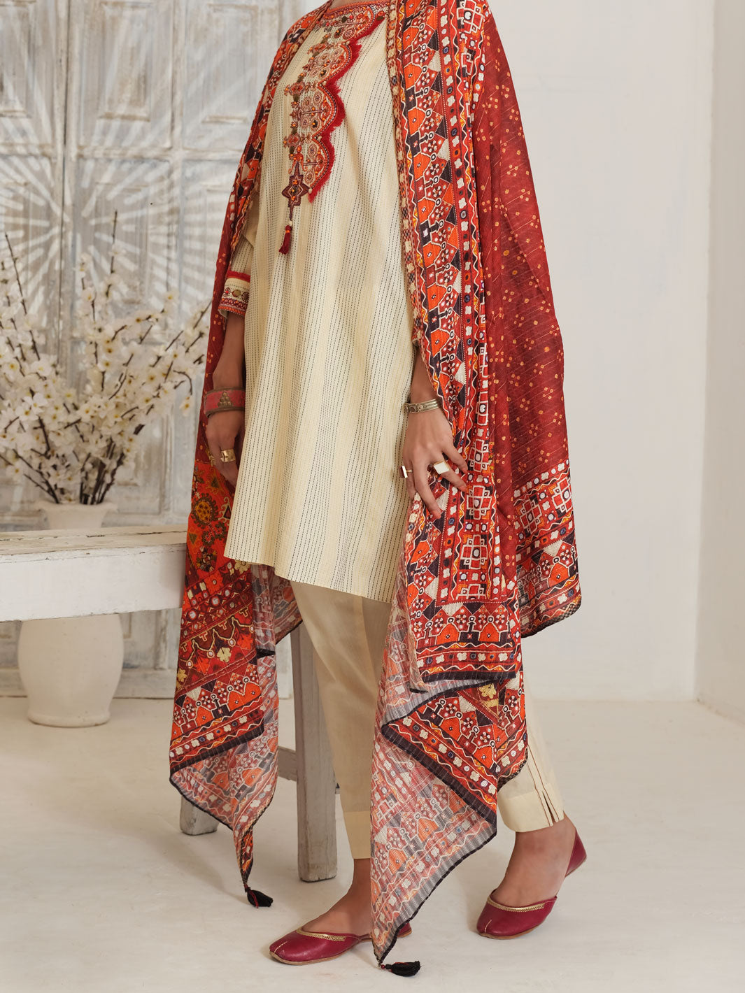 Off White Yarn Dyed Jacquard 3 Piece Stitched - ALP-3PS-1053/S