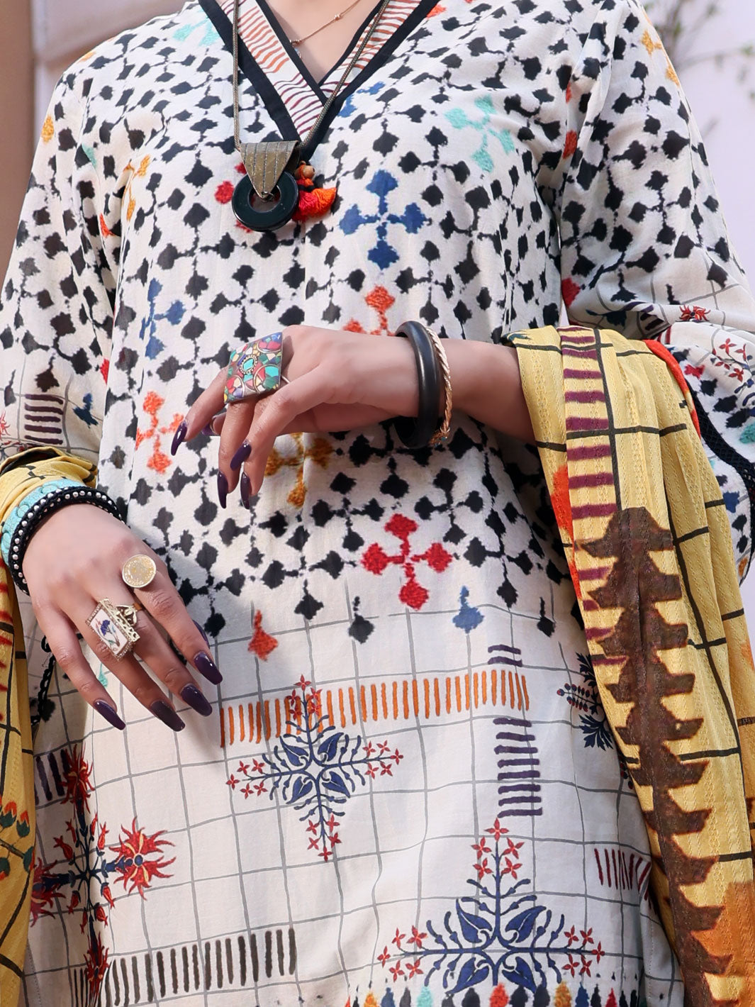 Ivory Lawn 3Pc Stitched - ALP-3PS-1083/S