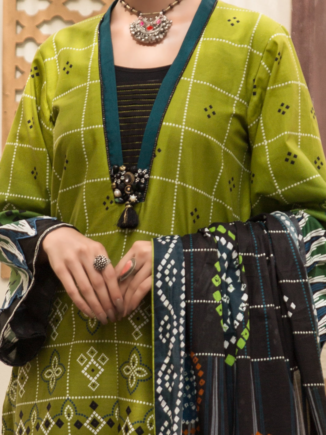 Green Cambric 2Pc Unstitched - ALP-2PS-1211