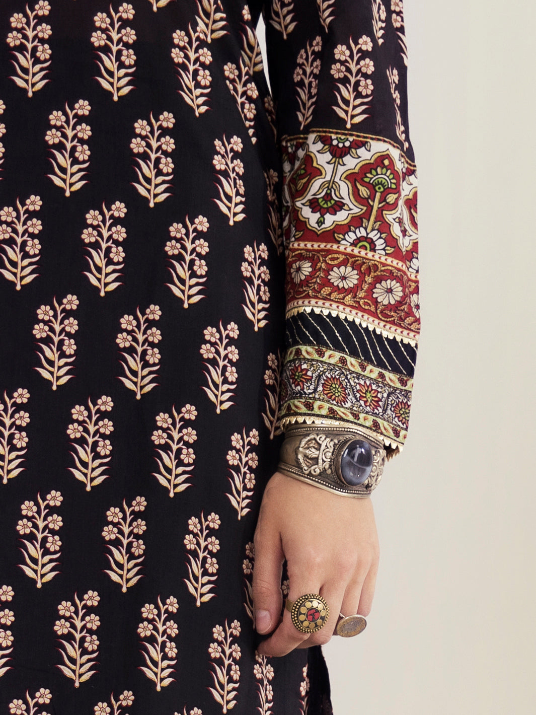 Black Lawn 3 Piece Stitched - ALP-3PS-1243