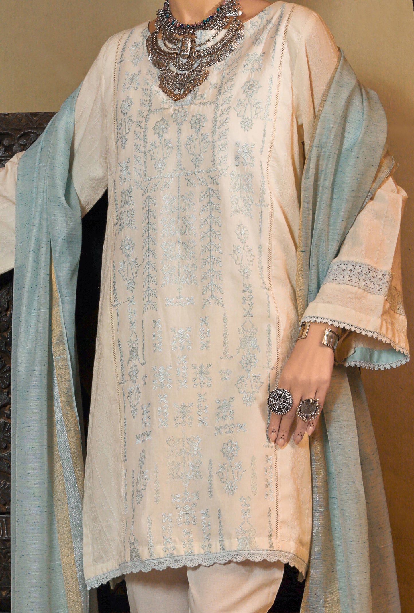 White Jacquard 3Pc Stitched - ALP-3PS-1422