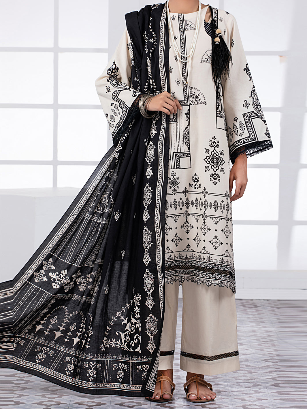 Black & White 2Pc Unstitched - ALP-2PS-1450A