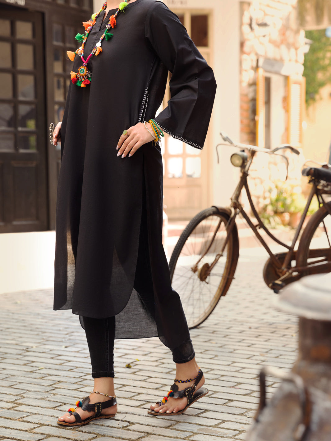 Black Lawn Tunic - AL-LK-871