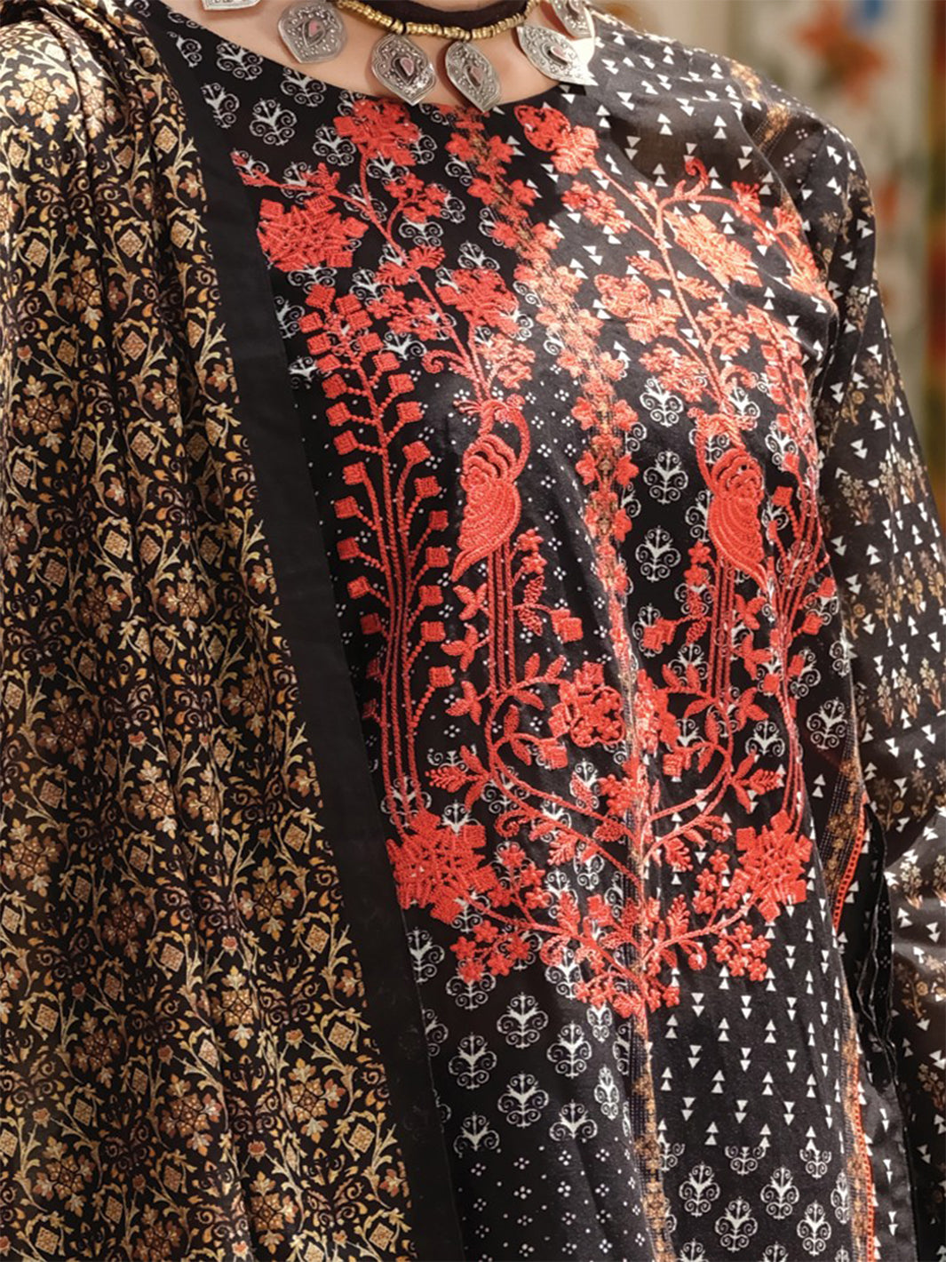Black Lawn 3 Piece Stitched - ALP-748