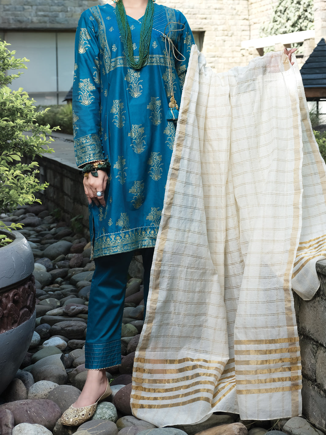 Ferozi Cambric 3 Piece Stitched - ALP-3PS-966/S