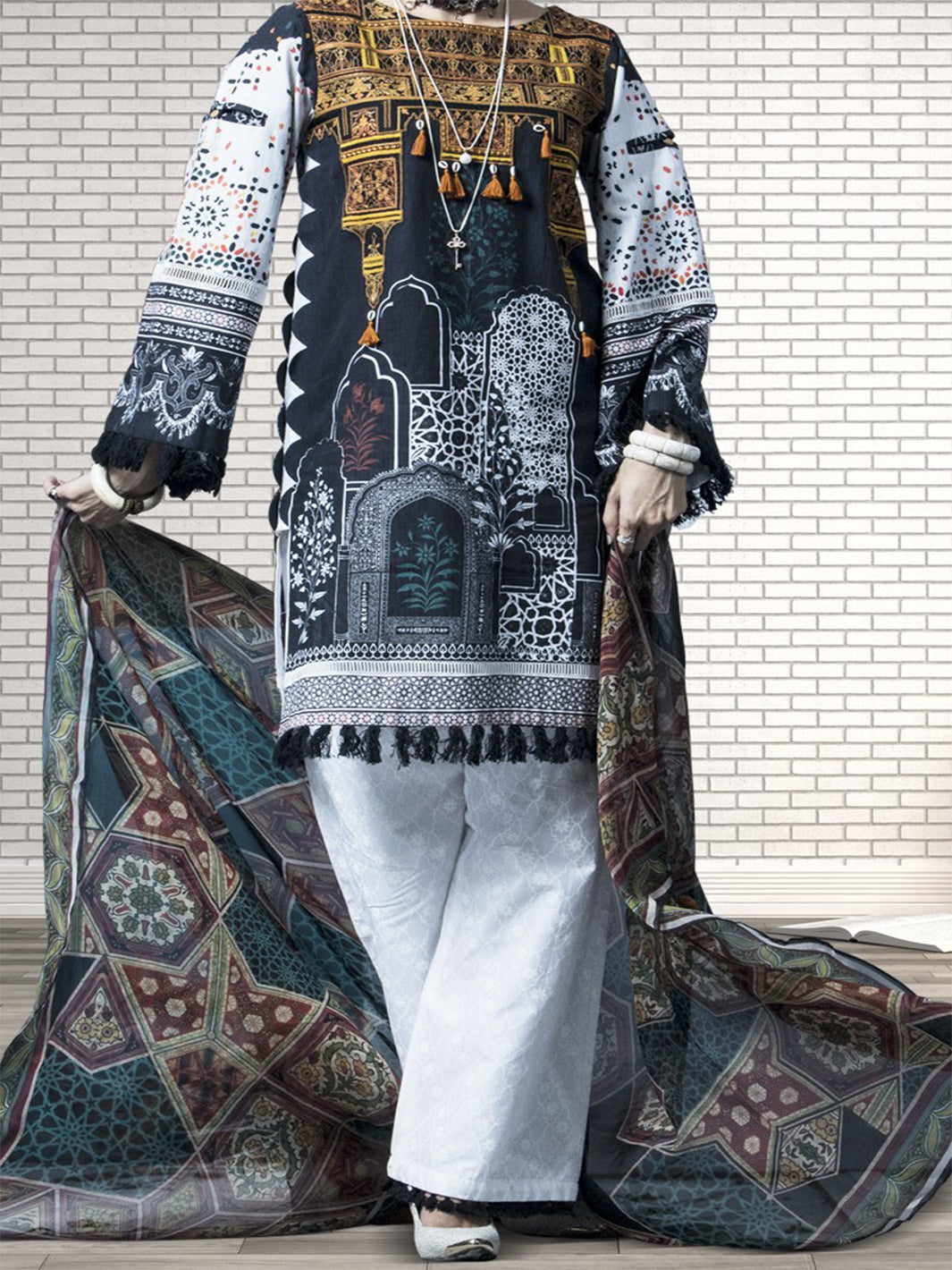 Black Khaddar 3 Piece Stitched - AWP-175