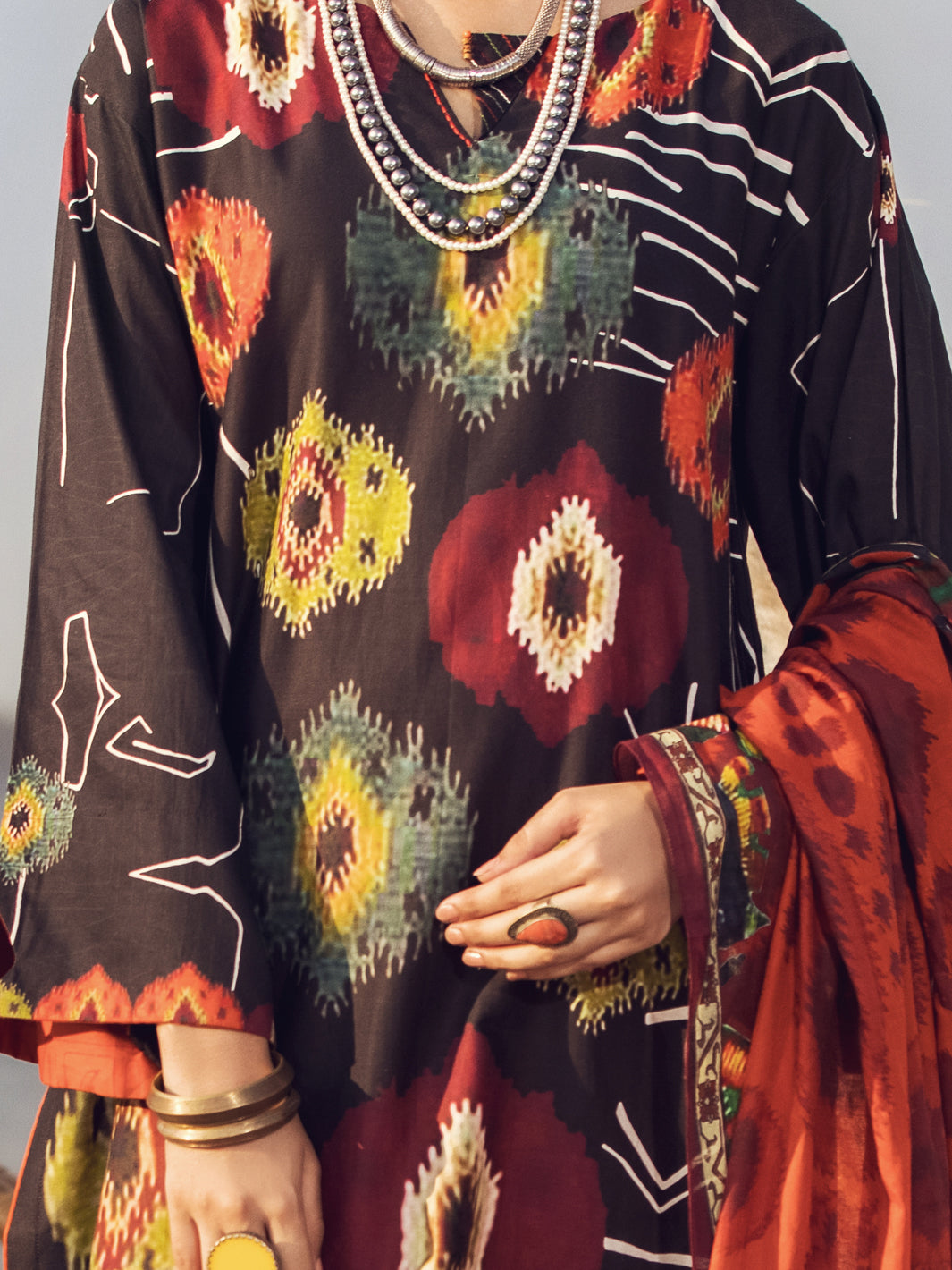Black Cambric 3 Piece Unstitched - AWP-3PS-323