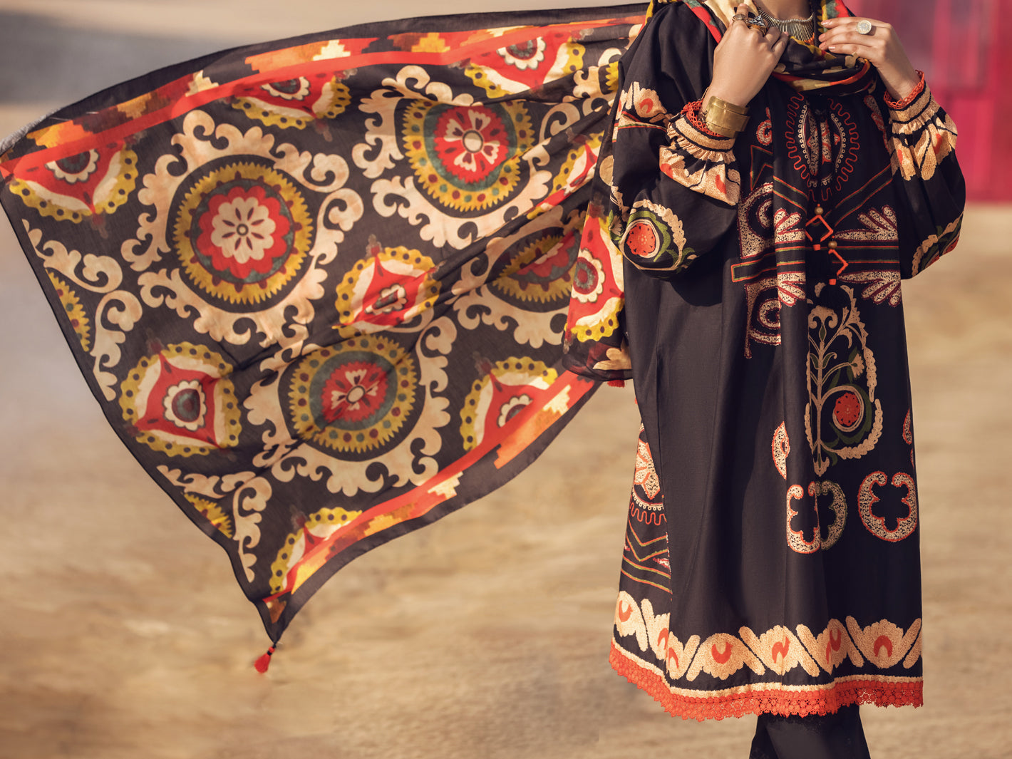Black Cambric 3 Piece Unstitched - AWP-3PS-328