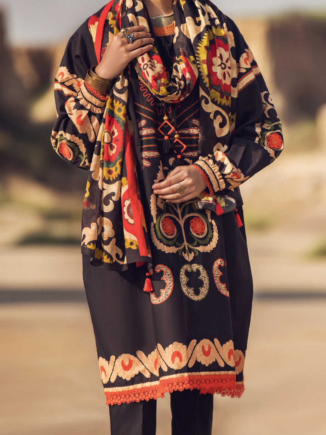 Black Cambric 3 Piece Unstitched - AWP-3PS-328