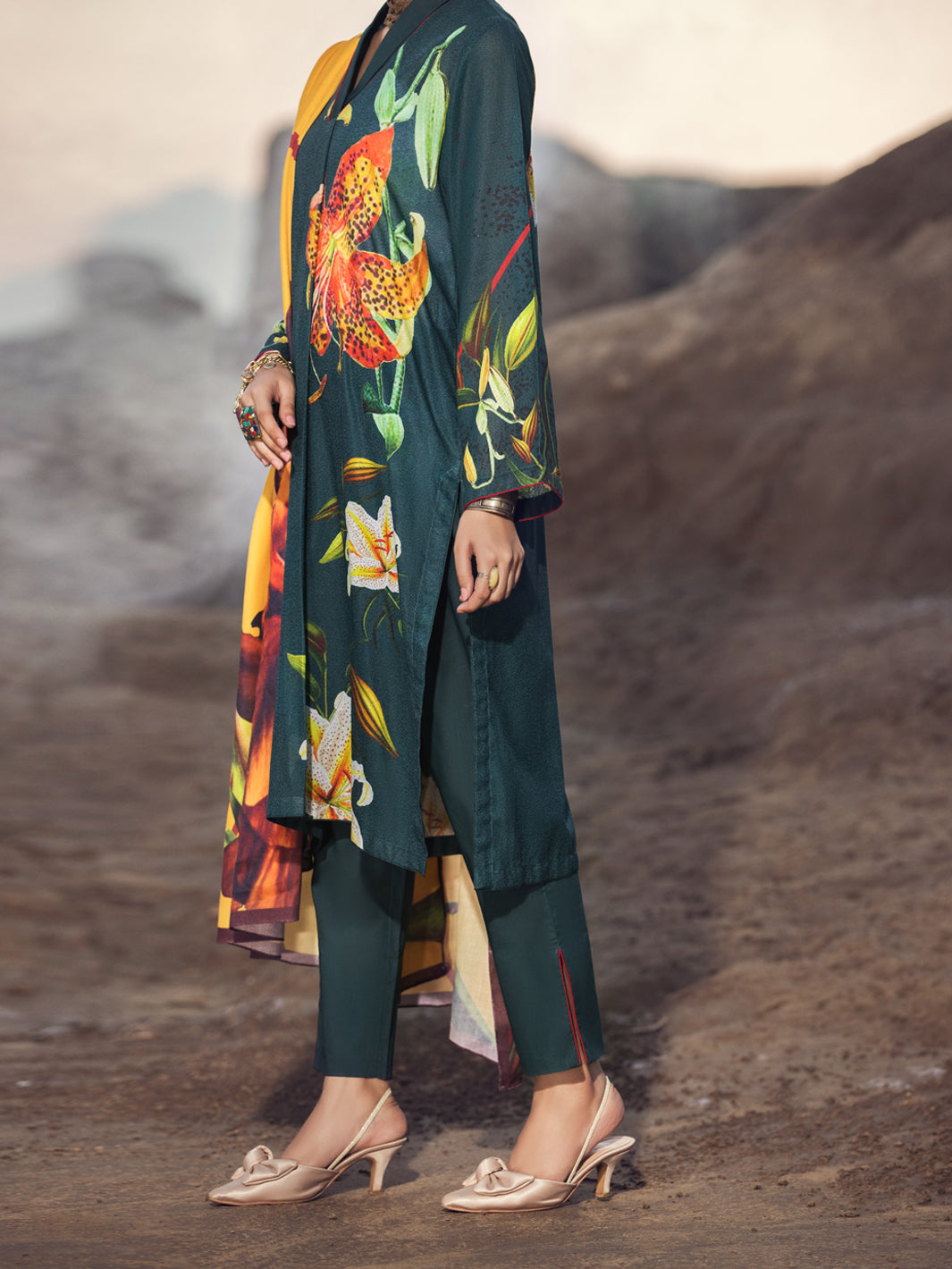 Hunter Green Karandi 3Pc Stitched - AWP-3PS-347