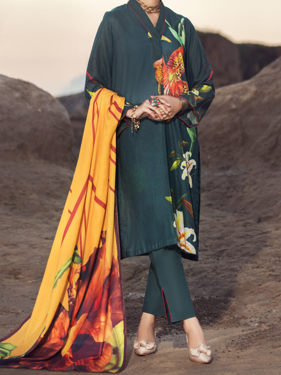 Hunter Green Karandi 3Pc Stitched - AWP-3PS-347