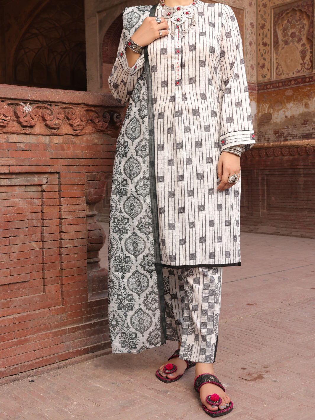 Black & White Cambric Stitched 3Pc - AWP-3PS-503