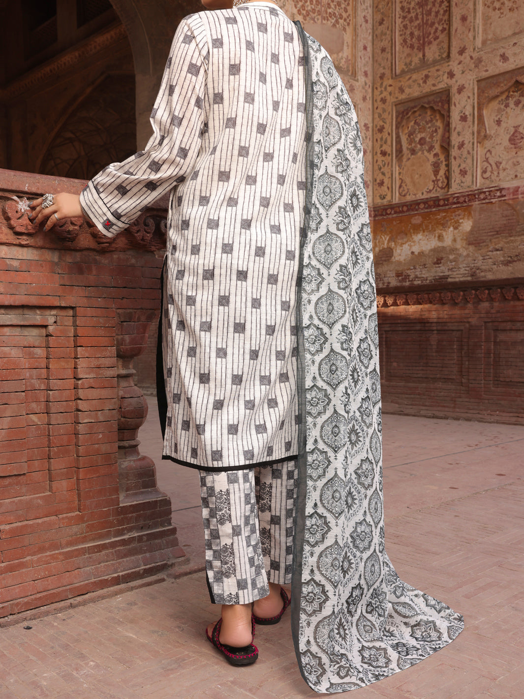 Black & White Cambric Stitched 3Pc - AWP-3PS-503