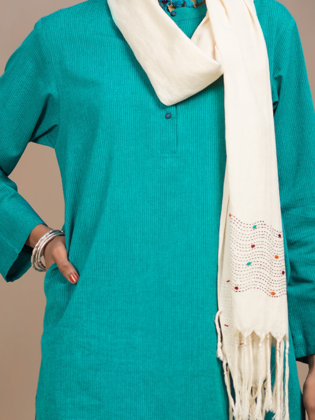 Off White Hand-Woven Cotton Silk Women Stole - ALCR-ST-1007 - Almirah Online